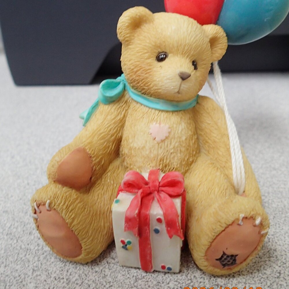 Nina "Beary Happy Wishes " Nina Event Figurine Girl With Balloons